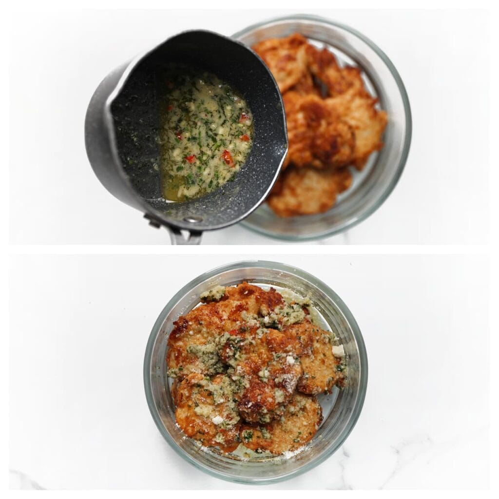 Voeg de kruidenbotersaus toe aan de gebakken kip en meng goed.