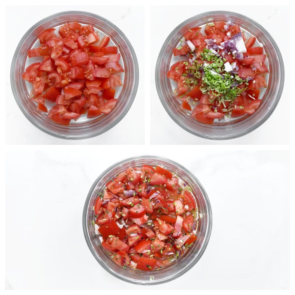 Snijd de tomaten in stukjes en doe ze in een kom. Voeg de gesnipperde rode ui en gehakte bieslook toe en meng goed.