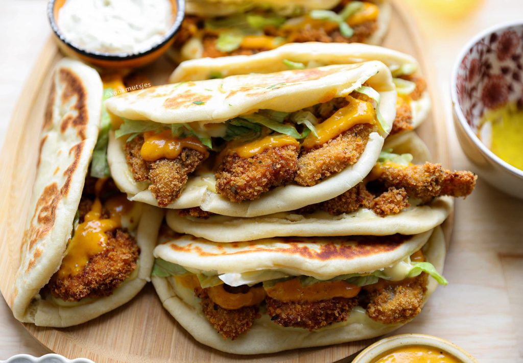 Zelfgemaakte Panbroodjes met Krokante Kip